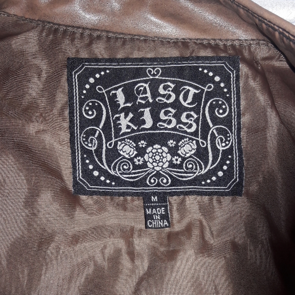 Vest - Picture 3 of 3